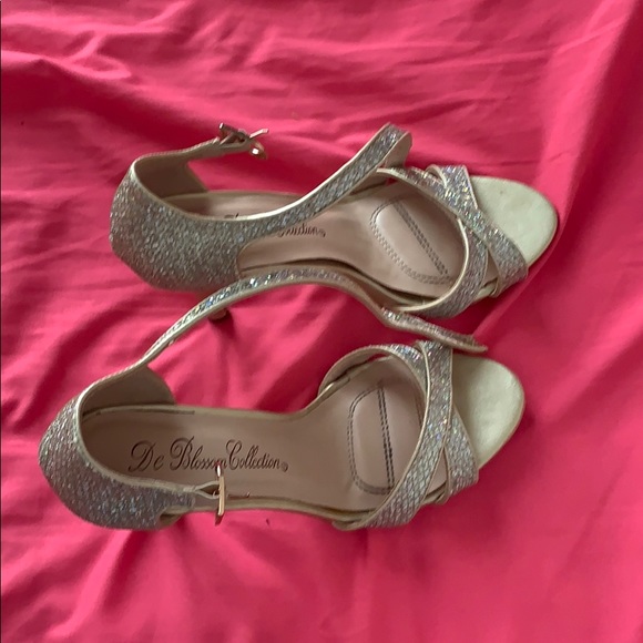 DeBlossom Collection Gold Heels - Picture 1 of 2